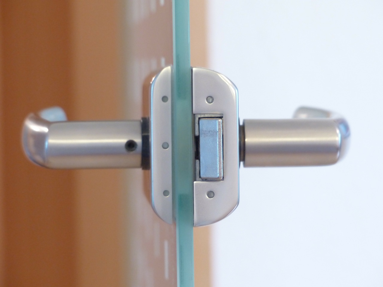 Worry-Free Security Device For Your Home