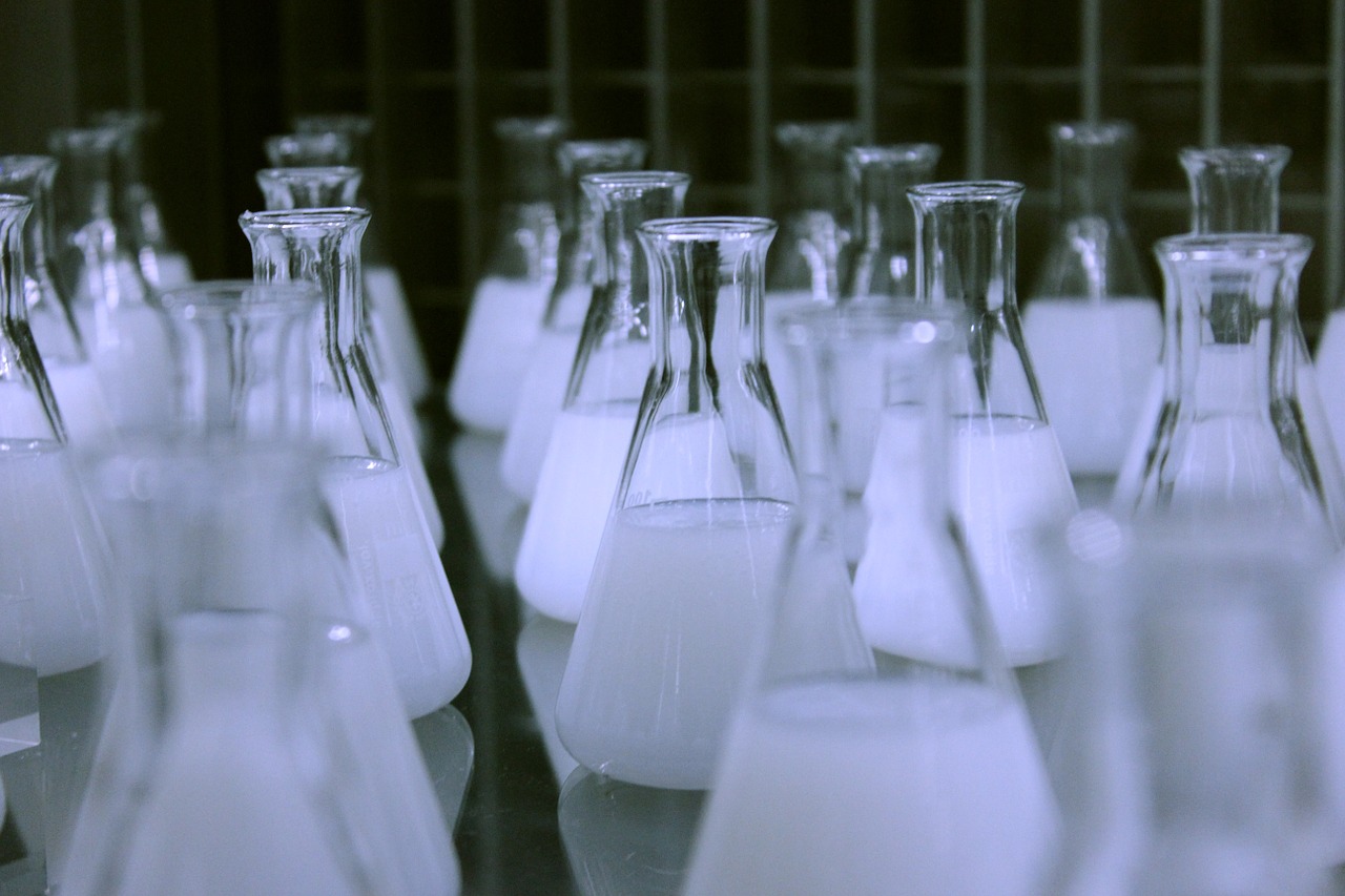 New Device Analyzes Chemical Compounds
