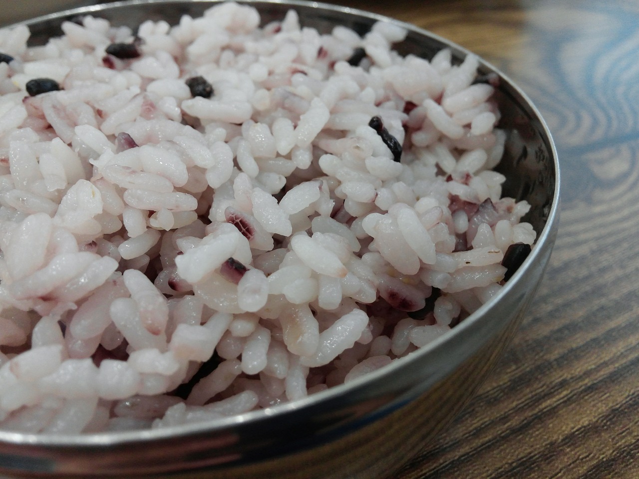 New Cooking Method for Rice Cuts Calories in Half