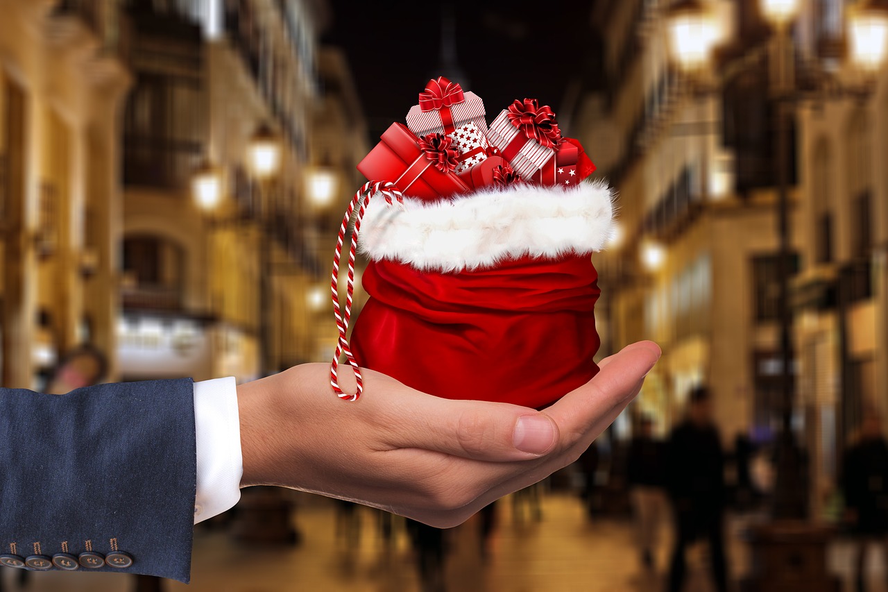 What Technologies Are Redefining Shopping this Holiday Season?